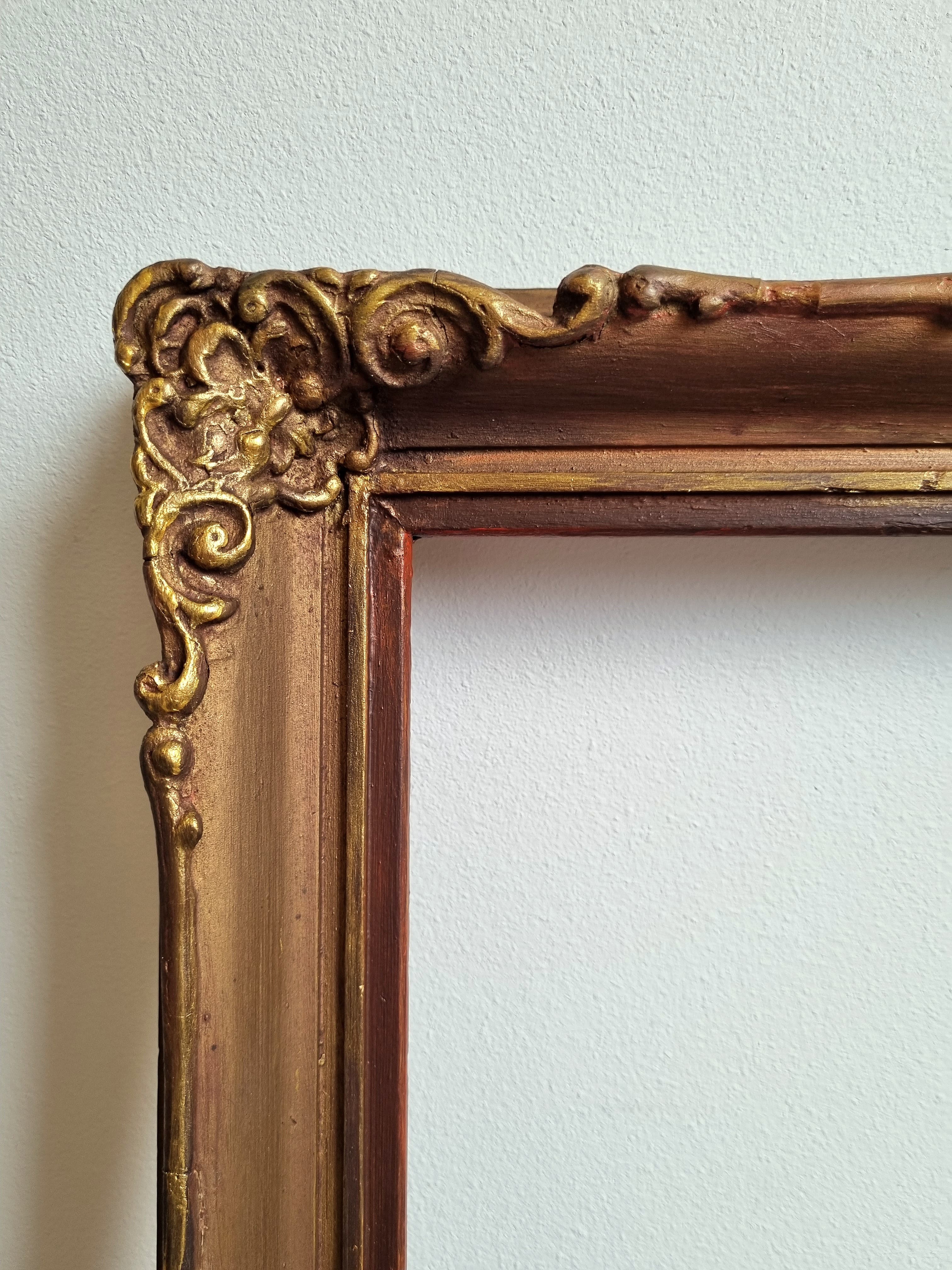 Your chosen frame (The most antique in the whole collection)